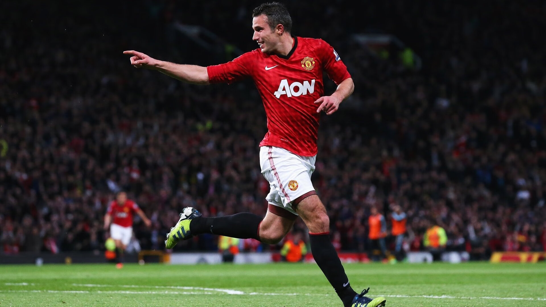 爱游戏电竞-《FIFA》“虚拟足球”世界巡回赛，街头足球新体验！